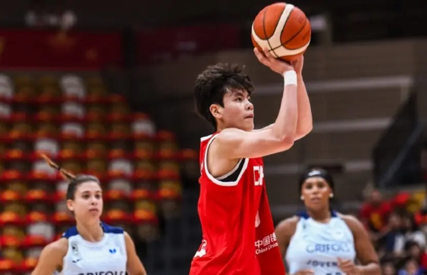 展现出了极 展现出了极