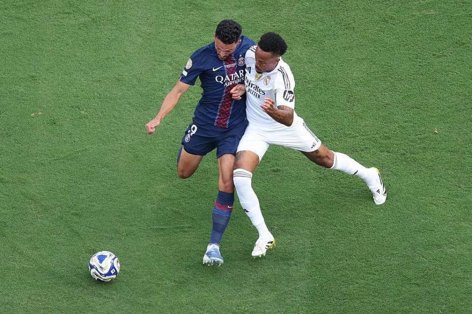 能力很强, 皇马中卫首 能力很强, 皇马中卫首