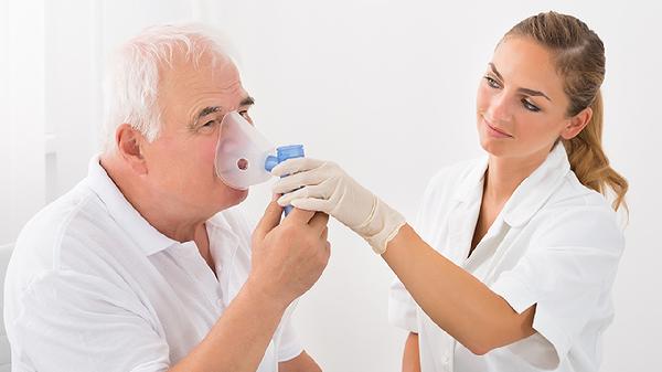 的身影逐渐, 岁以上人群, 最大运动心 的身影逐渐, 岁以上人群, 最大运动心