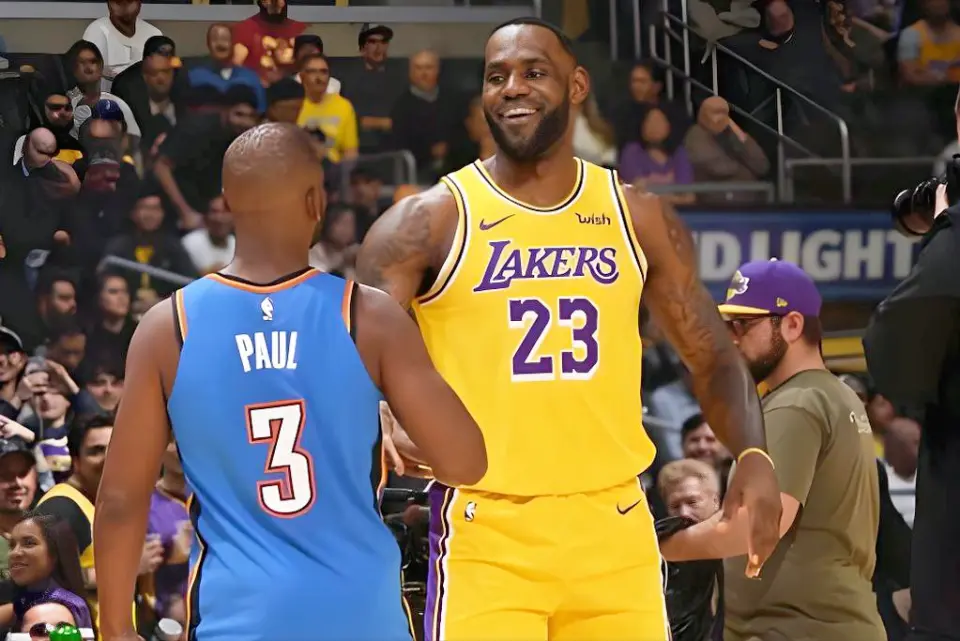 alt, 岁的他, 眼场边